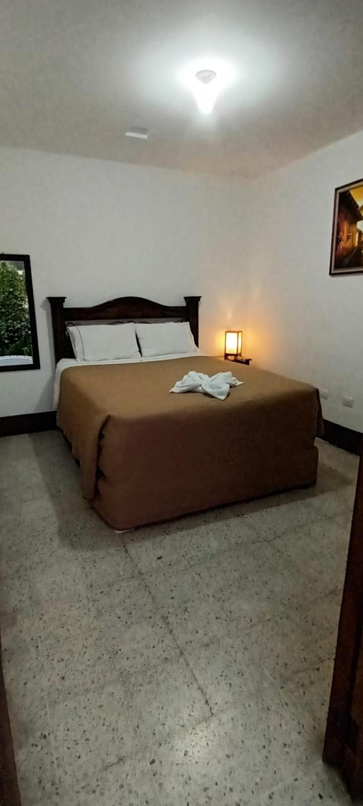 Hotel San Sebastian Антигуа-Гватемала Экстерьер фото